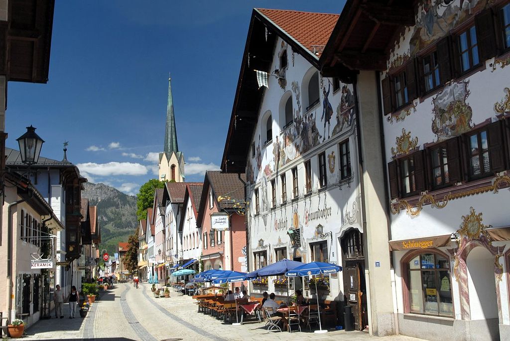 การ์มิช-พาร์เทินเคียร์เชิน